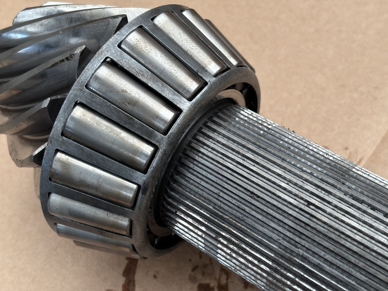 Deutz Fahr Agrotron 230 260 Skrzynia Biegów Atak Wał Tryb Zębatka Trzpień CZĘŚCI 2094304068 - Gearbox for Agricultural machinery: picture 4 Deutz Fahr Agrotron 230 260 Skrzynia Biegów Atak Wał Tryb Zębatka Trzpień CZĘŚCI 2094304068 - Gearbox for Agricultural machinery: picture 4