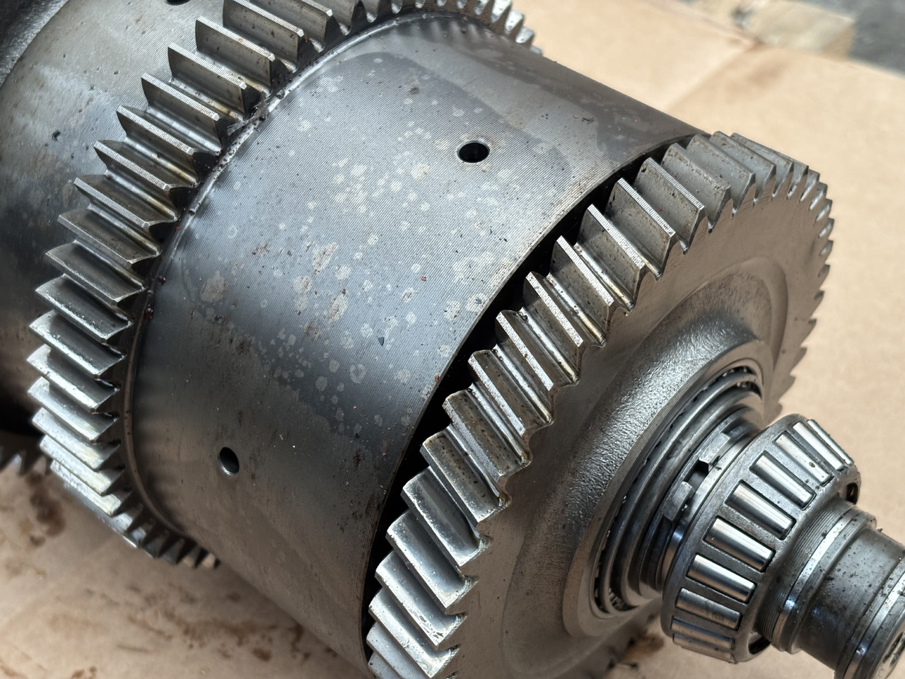 Deutz Fahr Agrotron 230 Skrzynia Biegów Kosz Obudowa Wał Tryb Zębatka Trzpień CZĘŚCI - Gearbox for Agricultural machinery: picture 3 Deutz Fahr Agrotron 230 Skrzynia Biegów Kosz Obudowa Wał Tryb Zębatka Trzpień CZĘŚCI - Gearbox for Agricultural machinery: picture 3