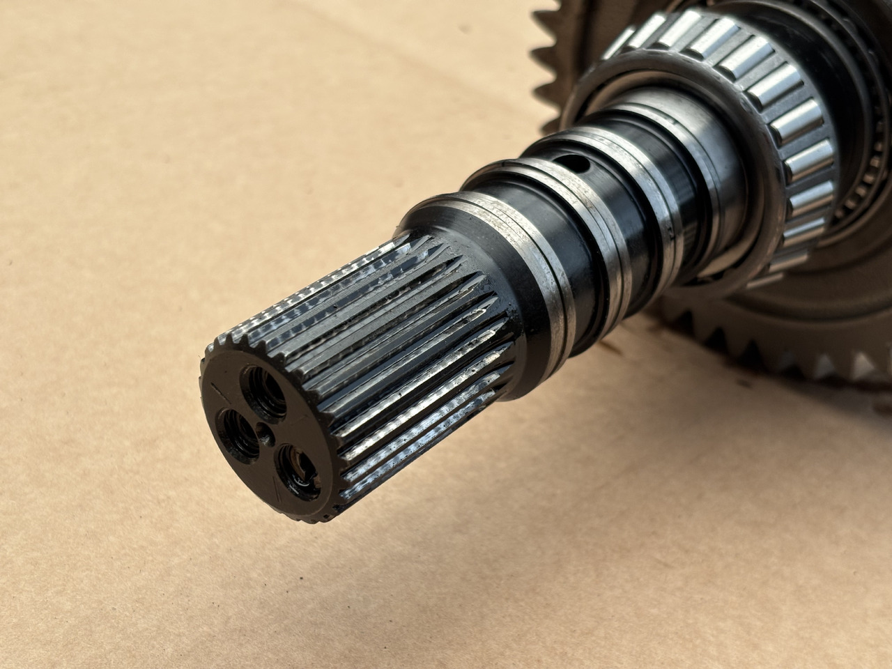 Deutz Fahr Agrotron 230 Skrzynia Biegów Kosz Obudowa Wał Tryb Zębatka Trzpień CZĘŚCI - Gearbox for Agricultural machinery: picture 2 Deutz Fahr Agrotron 230 Skrzynia Biegów Kosz Obudowa Wał Tryb Zębatka Trzpień CZĘŚCI - Gearbox for Agricultural machinery: picture 2