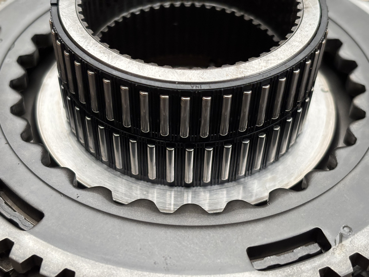 Deutz Fahr Agrotron 230 Skrzynia Biegów Synchronizator Tryb Zębatka CZĘŚCI - Gearbox for Agricultural machinery: picture 4 Deutz Fahr Agrotron 230 Skrzynia Biegów Synchronizator Tryb Zębatka CZĘŚCI - Gearbox for Agricultural machinery: picture 4