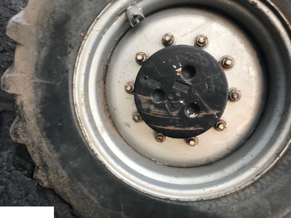 Felgi Manitou 24 Cale 10 Śrub - Rim for Material handling equipment: picture 1 Felgi Manitou 24 Cale 10 Śrub - Rim for Material handling equipment: picture 1