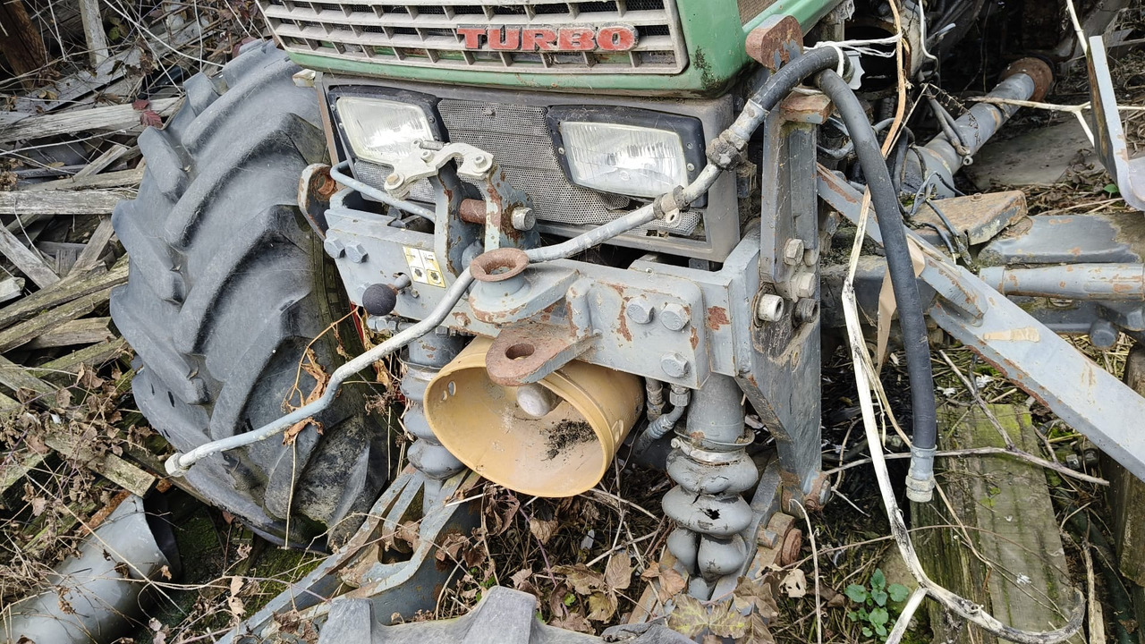 Fendt 309 - na części - lampy przednie - Lights/ Lighting for Farm tractor: picture 1 Fendt 309 - na części - lampy przednie - Lights/ Lighting for Farm tractor: picture 1