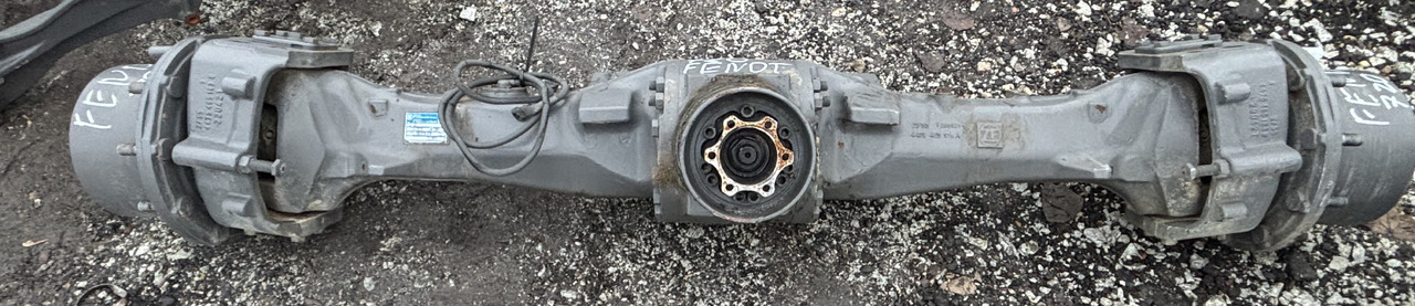 Fendt 720 724 ZF TSA 20 TSA20 4475065029 Most Przedni Obudowa mostu Pochwa CZĘŚCI - Axle and parts for Agricultural machinery: picture 1 Fendt 720 724 ZF TSA 20 TSA20 4475065029 Most Przedni Obudowa mostu Pochwa CZĘŚCI - Axle and parts for Agricultural machinery: picture 1