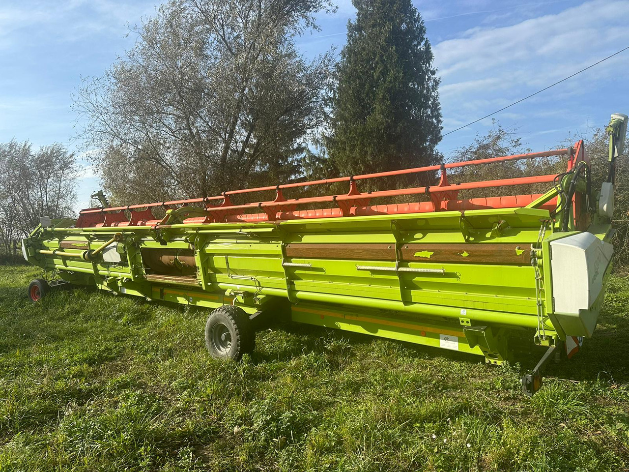 HEDER ZBOŻOWY CLAAS VARIO 1200 z 2013 roku - Combine header: picture 2 HEDER ZBOŻOWY CLAAS VARIO 1200 z 2013 roku - Combine header: picture 2