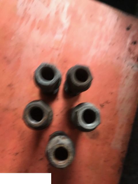 JCB 4cx - Szpilki Koła - Wheel bolt for Backhoe loader: picture 2 JCB 4cx - Szpilki Koła - Wheel bolt for Backhoe loader: picture 2