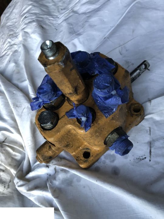 Jcb 3CX 4CX Rozdzielacze - Hydraulic valve for Backhoe loader: picture 1 Jcb 3CX 4CX Rozdzielacze - Hydraulic valve for Backhoe loader: picture 1