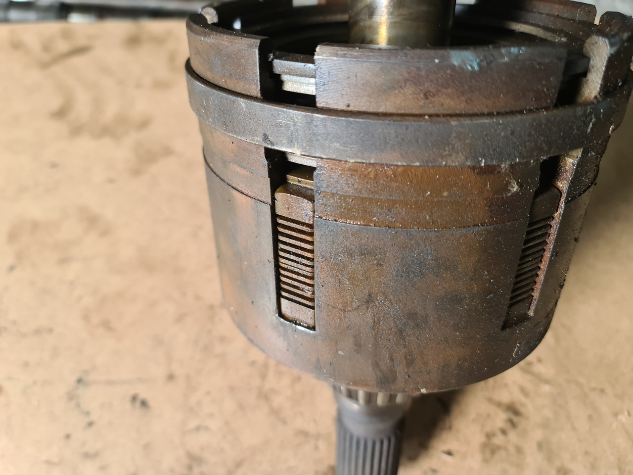 John Deere 4650 4850 Kosz Sprzęgła RE38834 RE12533 RE13950 RE19698 - Clutch and parts for Agricultural machinery: picture 3 John Deere 4650 4850 Kosz Sprzęgła RE38834 RE12533 RE13950 RE19698 - Clutch and parts for Agricultural machinery: picture 3