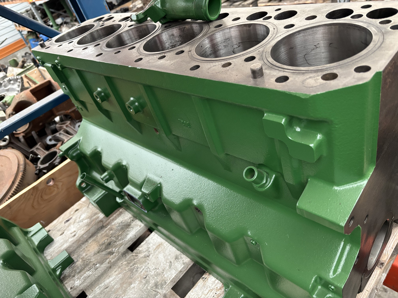 John Deere 6068 6068HL481 Blok Silnika R504850 - Cylinder block for Agricultural machinery: picture 3 John Deere 6068 6068HL481 Blok Silnika R504850 - Cylinder block for Agricultural machinery: picture 3