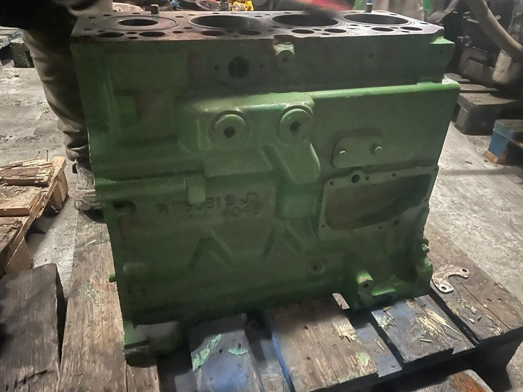 John Deere 6110 6410 - blok silnika R115081 - Cylinder block for Agricultural machinery: picture 3 John Deere 6110 6410 - blok silnika R115081 - Cylinder block for Agricultural machinery: picture 3