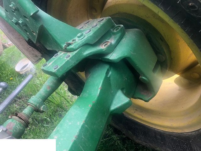 Steering knuckle for Agricultural machinery John Deere 6210 - Zwrotnica: picture 1