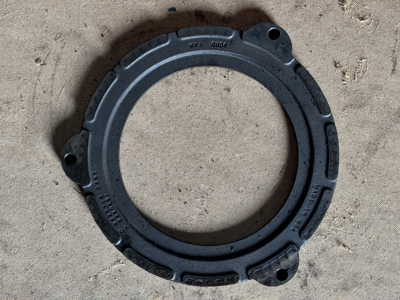 John Deere 6830 6930 7330 Docisk Hamulca Płytka R240691 R240712 - Brake disc for Agricultural machinery: picture 1 John Deere 6830 6930 7330 Docisk Hamulca Płytka R240691 R240712 - Brake disc for Agricultural machinery: picture 1