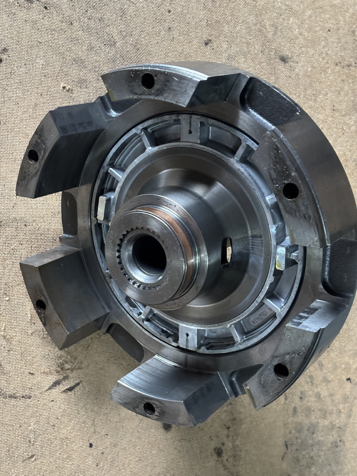 John Deere 6910 6910S Bęben Wałek Sprzęgłowy R95371 R109523 R220028 - Clutch and parts for Farm tractor: picture 1 John Deere 6910 6910S Bęben Wałek Sprzęgłowy R95371 R109523 R220028 - Clutch and parts for Farm tractor: picture 1