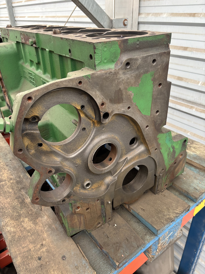 John Deere 7800 Blok Silnika 6076TRW30 6076 TRW 30 R122736 R122737 R122738 - Cylinder block for Agricultural machinery: picture 5 John Deere 7800 Blok Silnika 6076TRW30 6076 TRW 30 R122736 R122737 R122738 - Cylinder block for Agricultural machinery: picture 5