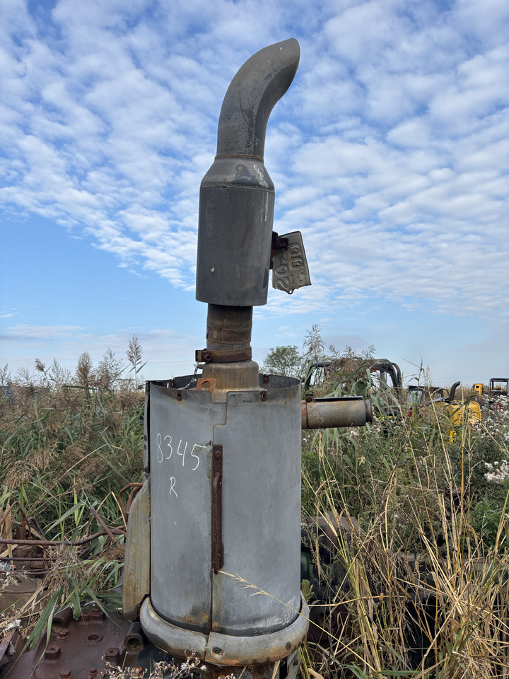 John Deere 8345R - tłumik wydech RE572555 RE574595 RE561385 - Muffler for Agricultural machinery: picture 1 John Deere 8345R - tłumik wydech RE572555 RE574595 RE561385 - Muffler for Agricultural machinery: picture 1