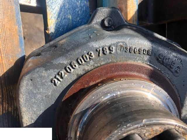 John Deere - Zwrotnica - Steering knuckle for Agricultural machinery: picture 1 John Deere - Zwrotnica - Steering knuckle for Agricultural machinery: picture 1