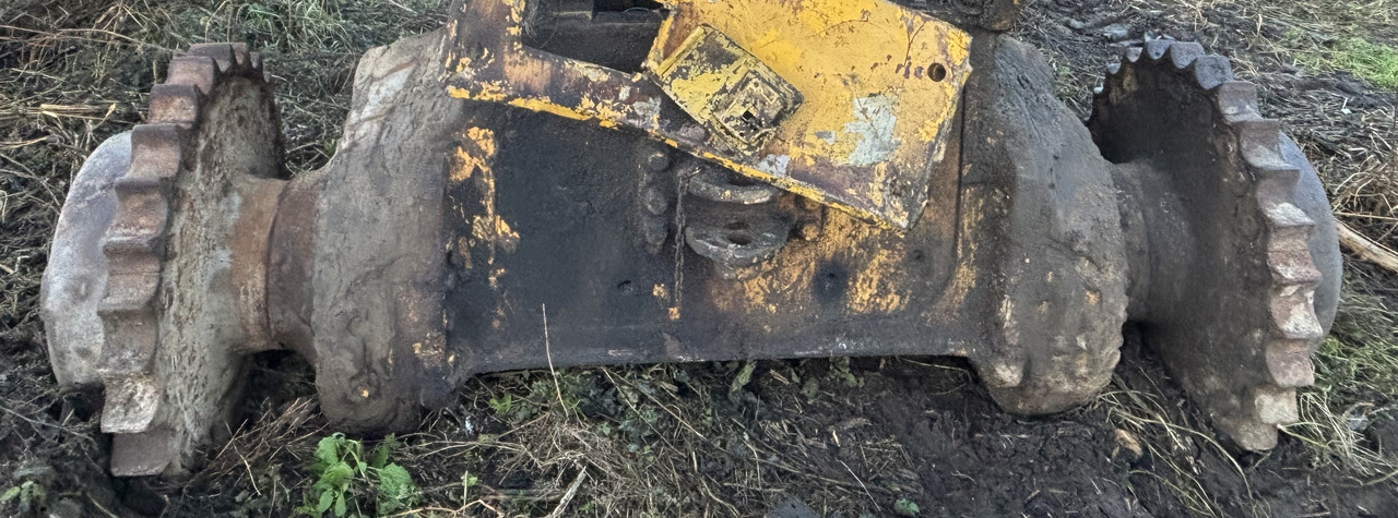 Komatsu D65PX 12 Tylni Most Napędowy do spycharki CZĘŚCI - Rear axle for Agricultural machinery: picture 1 Komatsu D65PX 12 Tylni Most Napędowy do spycharki CZĘŚCI - Rear axle for Agricultural machinery: picture 1