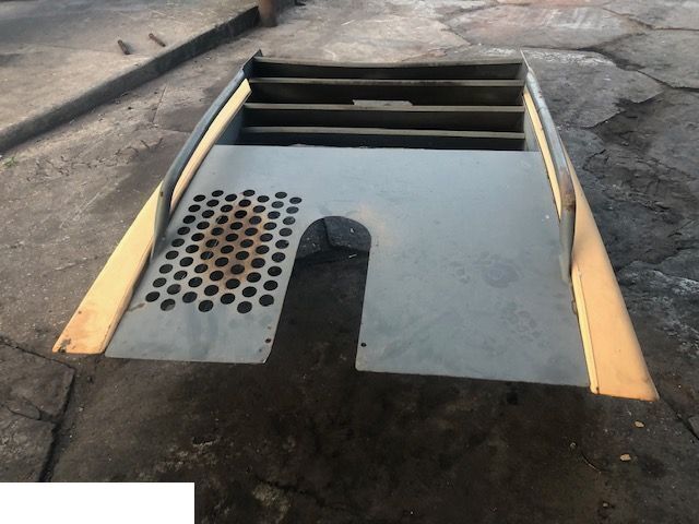 Liebherr 564 - Klapa Silnika - Hood for Wheel loader: picture 4 Liebherr 564 - Klapa Silnika - Hood for Wheel loader: picture 4