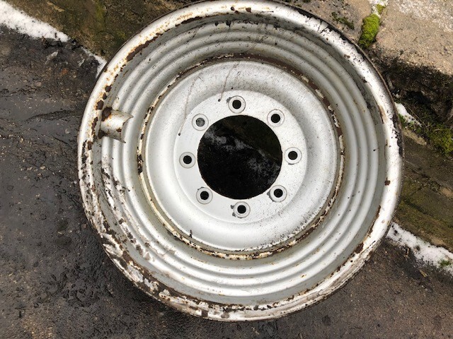 Manitou 627 | Manitou 629 - Felga - Rim for Material handling equipment: picture 1 Manitou 627 | Manitou 629 - Felga - Rim for Material handling equipment: picture 1