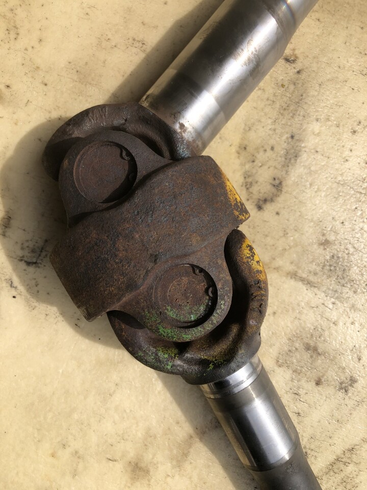 Matbro/Sanderson/Manitou-półoś/Matbro 270-280 Sanderson 626/726 Manitou 526/626 - Drive shaft for Construction machinery: picture 4 Matbro/Sanderson/Manitou-półoś/Matbro 270-280 Sanderson 626/726 Manitou 526/626 - Drive shaft for Construction machinery: picture 4