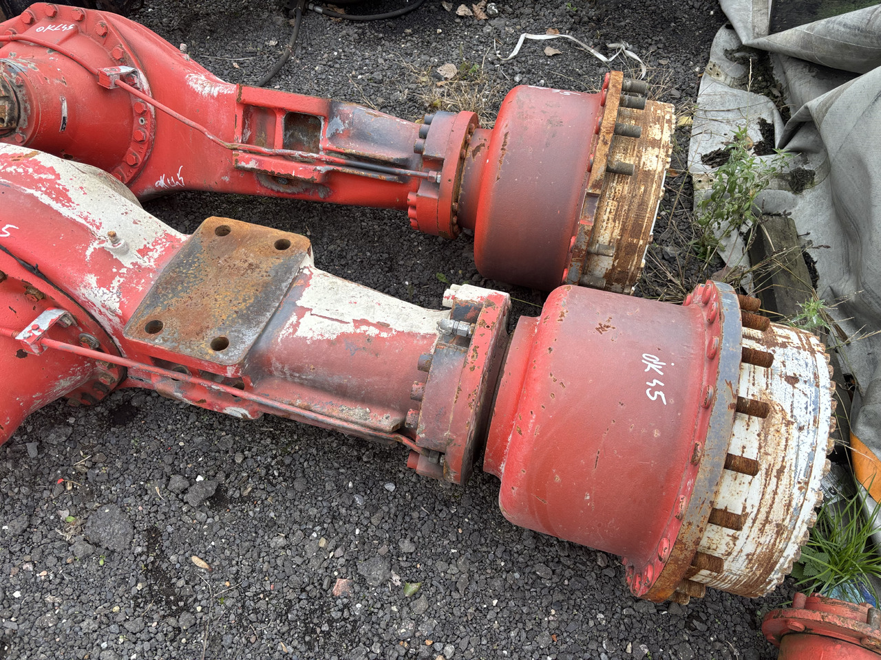 O&K O K 45 L45 L45.5 WLK45 OŚ Przednia Oś Tylnia 4517615 4922807 - Axle and parts for Material handling equipment: picture 2 O&K O K 45 L45 L45.5 WLK45 OŚ Przednia Oś Tylnia 4517615 4922807 - Axle and parts for Material handling equipment: picture 2