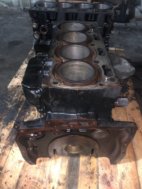 PERKINS Blok Silnika 1104C-44T 1104D-44TA - Cylinder block for Agricultural machinery: picture 3 PERKINS Blok Silnika 1104C-44T 1104D-44TA - Cylinder block for Agricultural machinery: picture 3