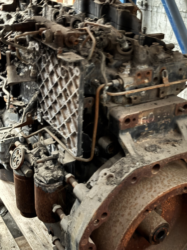 Perkins 3392/2200 Silnik Blok Wał Koło Pasowe CZĘŚCI - Engine and parts for Construction machinery: picture 3 Perkins 3392/2200 Silnik Blok Wał Koło Pasowe CZĘŚCI - Engine and parts for Construction machinery: picture 3