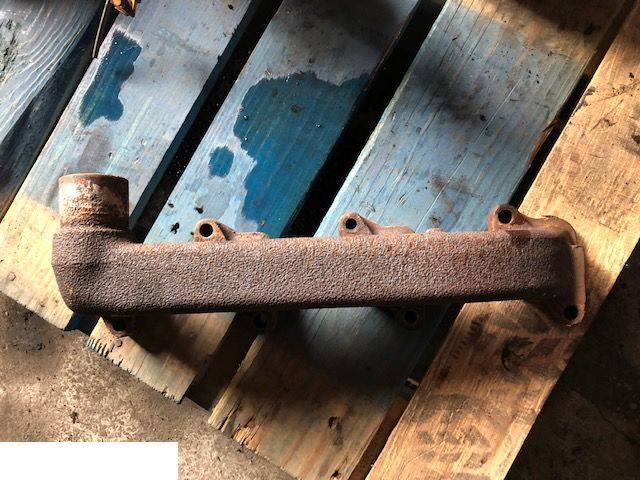 Sanderson Ford BSD 444 k - Kolektor Wydechowy - Exhaust manifold for Agricultural machinery: picture 1 Sanderson Ford BSD 444 k - Kolektor Wydechowy - Exhaust manifold for Agricultural machinery: picture 1