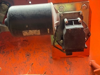 Silniczek wycieraczek JLG - Wiper for Agricultural machinery: picture 2 Silniczek wycieraczek JLG - Wiper for Agricultural machinery: picture 2
