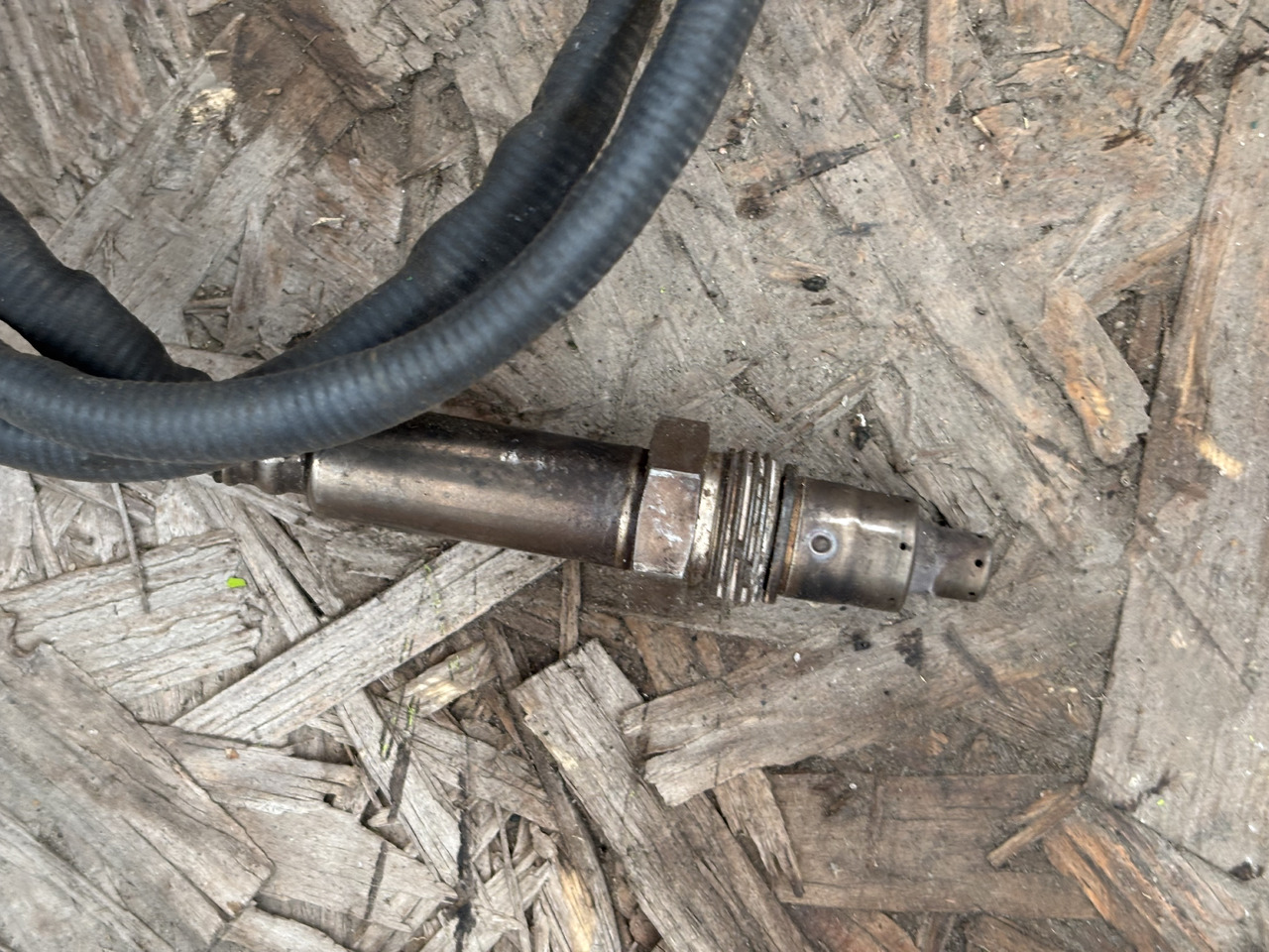 Uninox SNS12V Czujnik Tlenku Azotu NOX CONTINENTAL 5WK9 6713A 5802482142 - Sensor for Truck: picture 3 Uninox SNS12V Czujnik Tlenku Azotu NOX CONTINENTAL 5WK9 6713A 5802482142 - Sensor for Truck: picture 3