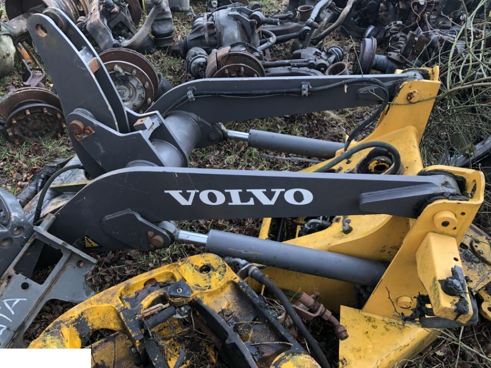 VOLVO L35 Siłownik Do Podnoszenia Ramienia Ładowarki Ramię - Hydraulic cylinder for Wheel loader: picture 2 VOLVO L35 Siłownik Do Podnoszenia Ramienia Ładowarki Ramię - Hydraulic cylinder for Wheel loader: picture 2