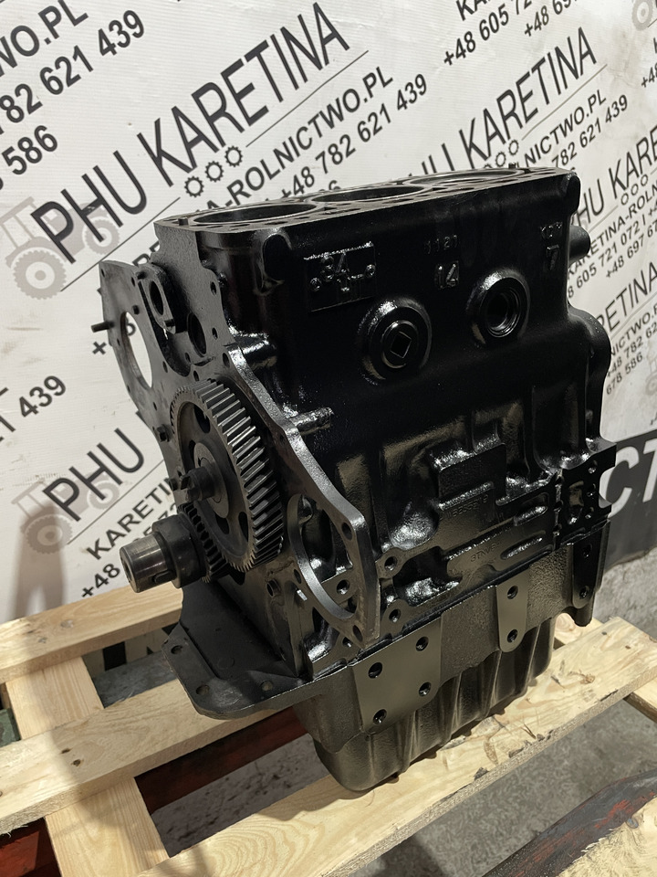 Yanmar 3TNV84 - silnik głowica + blok - Engine and parts for Agricultural machinery: picture 2 Yanmar 3TNV84 - silnik głowica + blok - Engine and parts for Agricultural machinery: picture 2