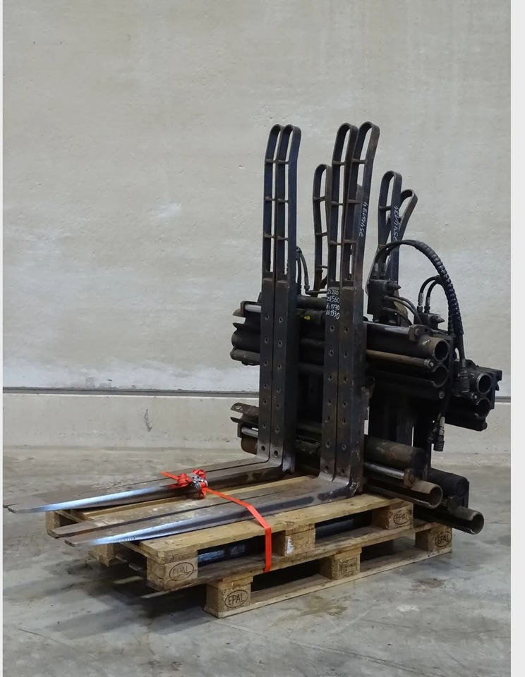 Attachment package 2 pieces - Attachment for Material handling equipment: picture 1 Attachment package 2 pieces - Attachment for Material handling equipment: picture 1