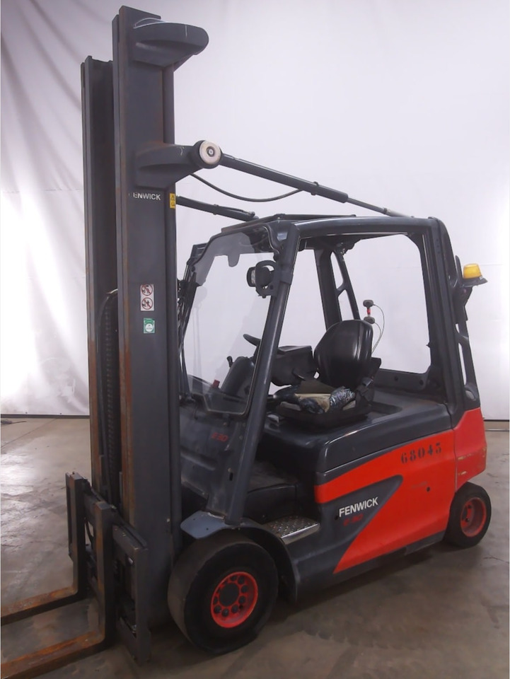 Linde E30L - Electric forklift: picture 1 Linde E30L - Electric forklift: picture 1