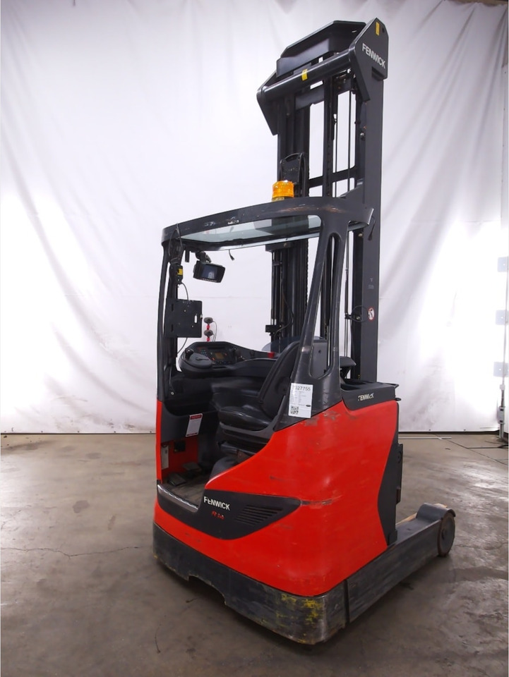 Linde R14 - Reach truck: picture 3 Linde R14 - Reach truck: picture 3