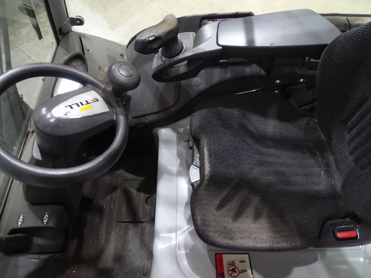 STILL RX60-30 - Electric forklift: picture 3 STILL RX60-30 - Electric forklift: picture 3