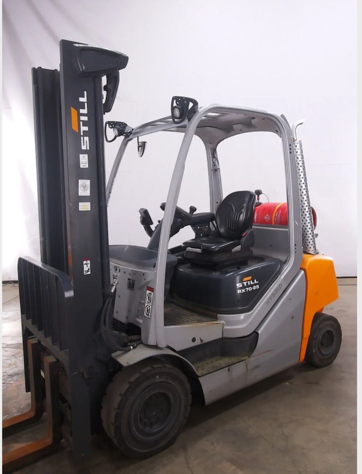 STILL RX70-25T - LPG forklift: picture 1 STILL RX70-25T - LPG forklift: picture 1