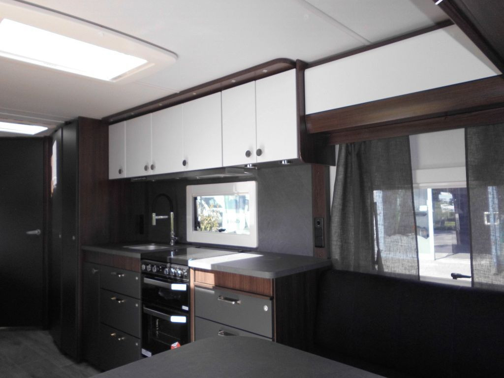 Caravan Polar 590 590 FD Limited 2x ALDE Backofen, Sound uvm..: picture 12