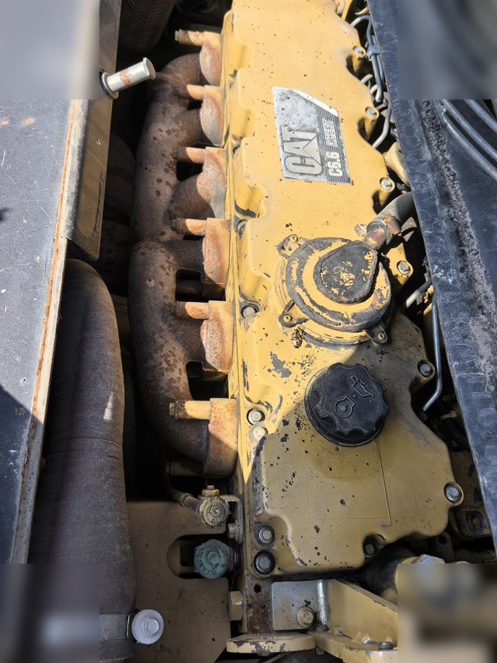 Asphalt paver 2010 CATERPILLAR AP-655D: picture 6