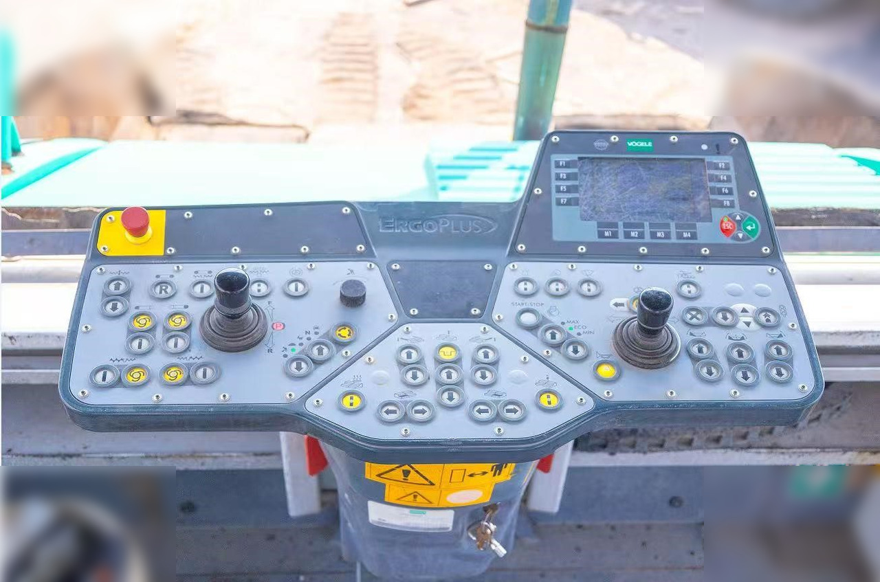 2015 VÖGELE SUPER 2100-3L - Asphalt paver: picture 5 2015 VÖGELE SUPER 2100-3L - Asphalt paver: picture 5