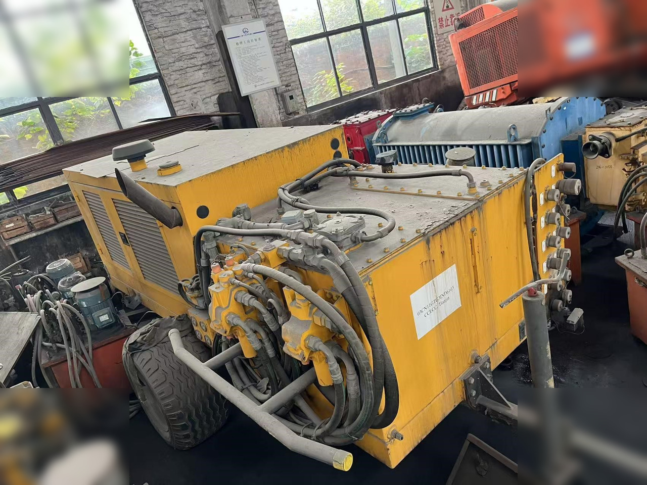 2016 KLEMM KRS401DXW - Drilling rig: picture 2 2016 KLEMM KRS401DXW - Drilling rig: picture 2
