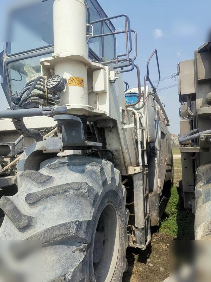 WIRTGEN WR2500 - Soil stabilizer: picture 4 WIRTGEN WR2500 - Soil stabilizer: picture 4