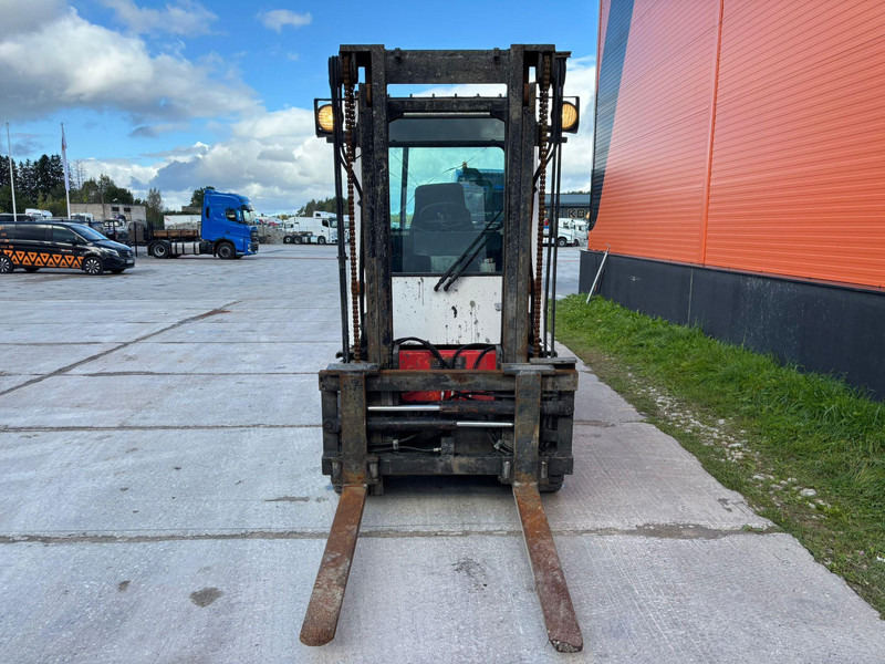 Kalmar DB 4-500 - Diesel forklift: picture 2 Kalmar DB 4-500 - Diesel forklift: picture 2