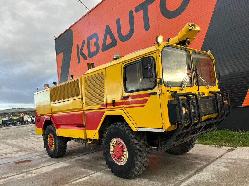 MAN DAF 14.440 4x4 Rosenbauer R280HN2 / 2800 l/min - 15 bar / 300 l/min - 40 bar / tanks 178 + 1546 l - Fire truck: picture 4 MAN DAF 14.440 4x4 Rosenbauer R280HN2 / 2800 l/min - 15 bar / 300 l/min - 40 bar / tanks 178 + 1546 l - Fire truck: picture 4