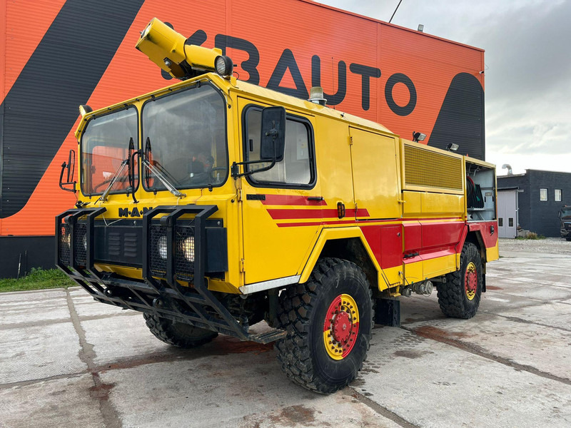 MAN DAF 14.440 4x4 Rosenbauer R280HN2 / 2800 l/min - 15 bar / 300 l/min - 40 bar / tanks 178 + 1546 l - Fire truck: picture 2 MAN DAF 14.440 4x4 Rosenbauer R280HN2 / 2800 l/min - 15 bar / 300 l/min - 40 bar / tanks 178 + 1546 l - Fire truck: picture 2