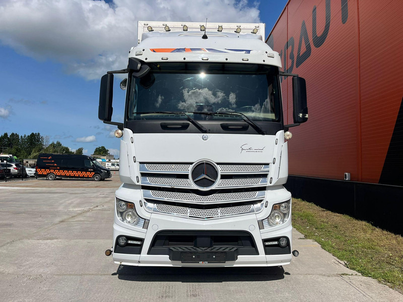 Mercedes-Benz Actros 6x2*4 BOX L=7401mm - Box truck: picture 3 Mercedes-Benz Actros 6x2*4 BOX L=7401mm - Box truck: picture 3