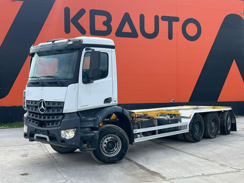 Mercedes-Benz Arocs 3232 8x4*4 ONLY 11775 KM !!! / CHASSIS L=7700 mm - Cab chassis truck: picture 1 Mercedes-Benz Arocs 3232 8x4*4 ONLY 11775 KM !!! / CHASSIS L=7700 mm - Cab chassis truck: picture 1
