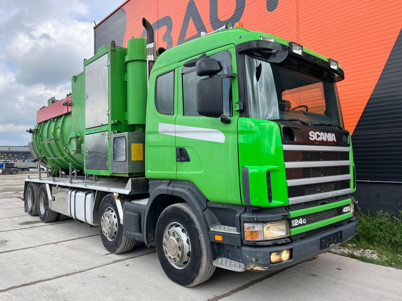 Scania R124 8x4 TANK 12000 l / VACUUM Disab P210/9 - 7800 m3/h / 1182 hours - Vacuum truck: picture 3 Scania R124 8x4 TANK 12000 l / VACUUM Disab P210/9 - 7800 m3/h / 1182 hours - Vacuum truck: picture 3