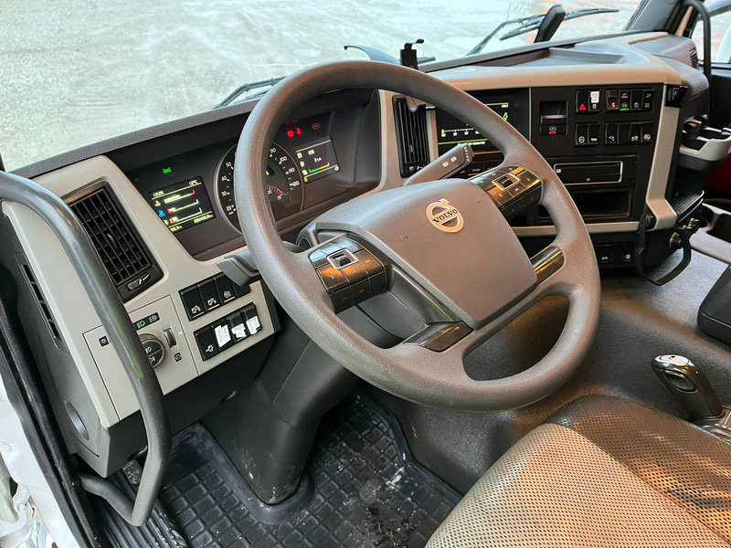 Volvo FM 500 8x2*6 COMBI / EXTENDABLE PLATFORM + TRACTOR / PK65002 + JIB + WINCH / PLATFORM L=6498 mm leasing Volvo FM 500 8x2*6 COMBI / EXTENDABLE PLATFORM + TRACTOR / PK65002 + JIB + WINCH / PLATFORM L=6498 mm: picture 15