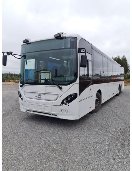 Volvo 8900 B8R 6x2*4 EURO6 / 59 SEATS / AC / AUXILIARY HEATING / Wheelchair lift / - Suburban bus: picture 2 Volvo 8900 B8R 6x2*4 EURO6 / 59 SEATS / AC / AUXILIARY HEATING / Wheelchair lift / - Suburban bus: picture 2
