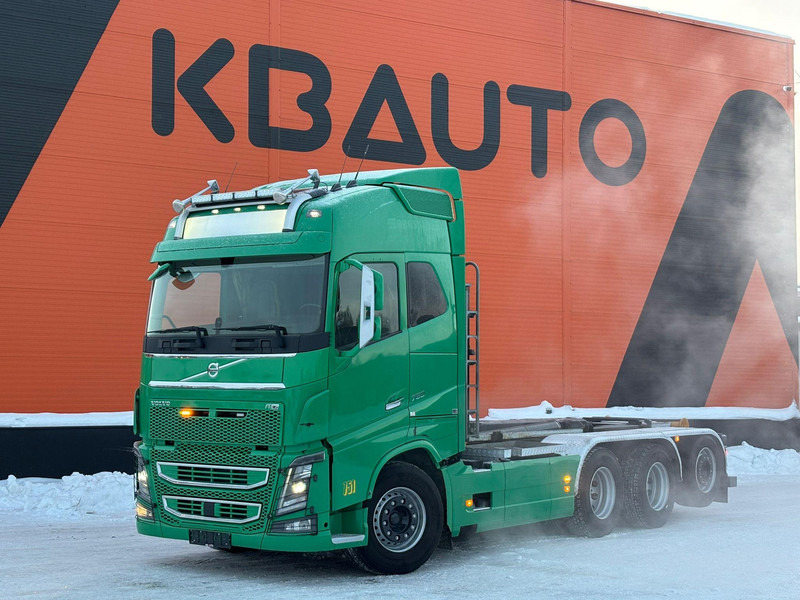 Volvo FH 16 750 8x4*4 VDL / L=5800 mm / RETARDER - Hook lift truck: picture 1 Volvo FH 16 750 8x4*4 VDL / L=5800 mm / RETARDER - Hook lift truck: picture 1